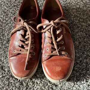 Men's Soft VII Leather Sneakers Size 8